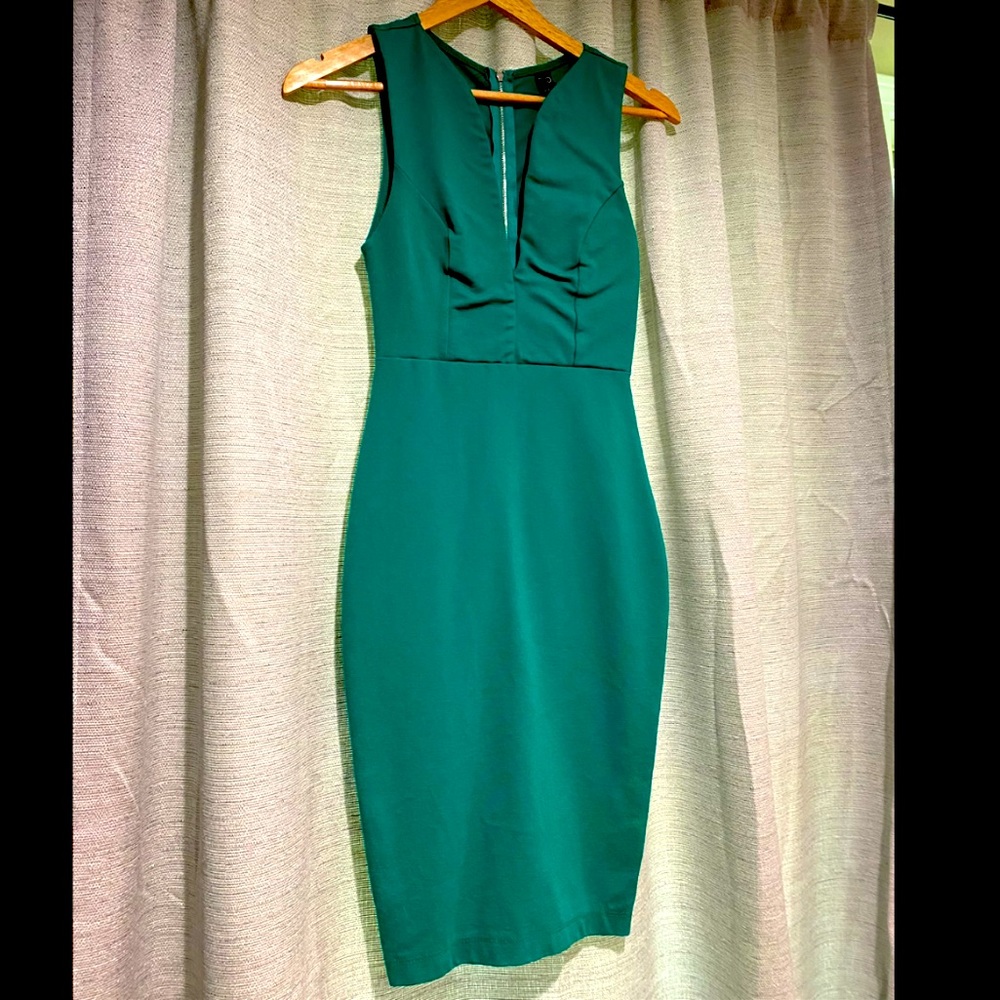 Green bodycon low cut dress